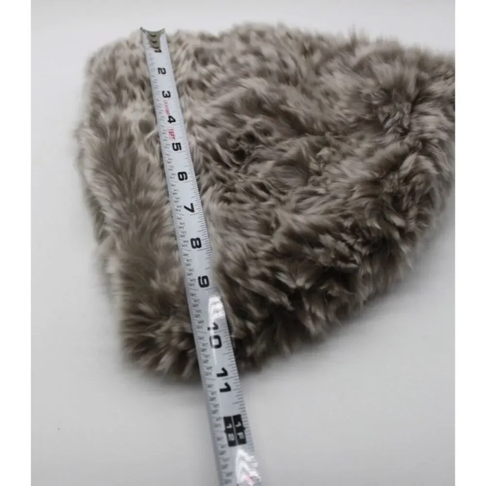 Scaasi Hat Beret Womens Medium Gray‎ Fur Fluffy Winter Accessory Chic Soft